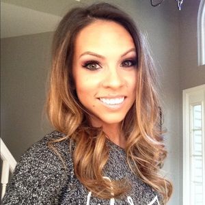 Meet your Posher, Andrea